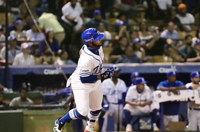 Licey consigue victoria en debut del dirigente José Offerman