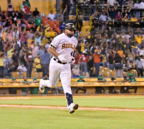 Águilas retornan a la cima derrotando a las Estrellas Orientales