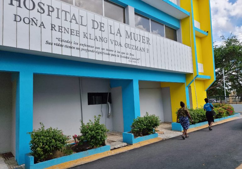 Gastan RD$8 millones mensuales en parturientas haitianas en la maternidad Renée Klang del Hospital Estrella Ureña
