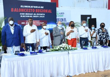 Regional 10 e INEFI celebran eliminatorias de baloncesto escolar 2021; reconocen labor del ministro Fulcar