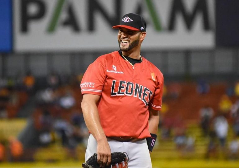 Escogido se impone 5-3 a las Águilas Cibaeñas en el regreso de Pujols