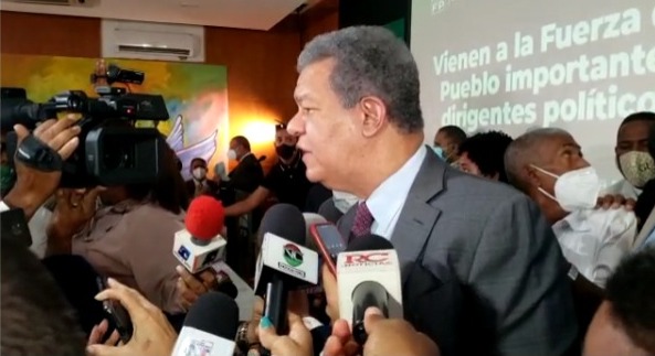 VIDEO | Leonel Fernández a favor Código Penal "lo más pronto posible"
