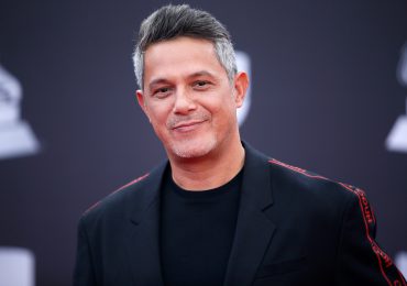 “En un solo segundo cambia todo”: Alejandro Sanz se despide con dolor de sus compadres Eduardo y Johanna