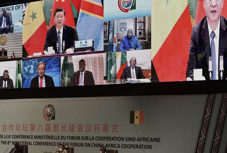 Presidente chino promete a África mil millones de dosis de vacuna anticovid
