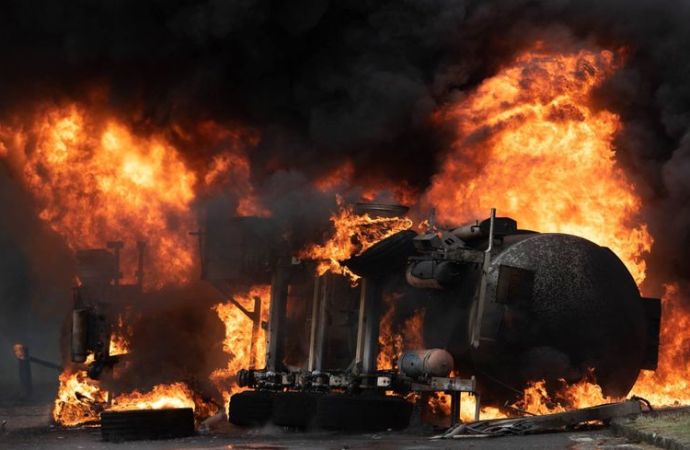 Al menos 50 muertos en explosión de un camión cisterna en Haití