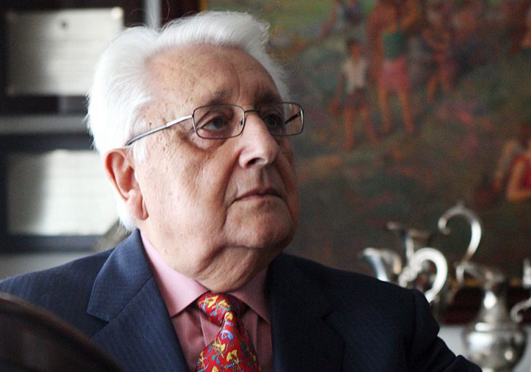 Muere el economista y político Víctor Moro a los 95 años