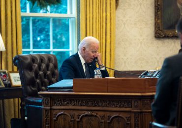 Biden hablará por teléfono con el presidente ucraniano