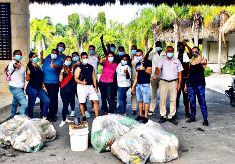 Hoteles Meliá realiza jornada de limpieza de manglares