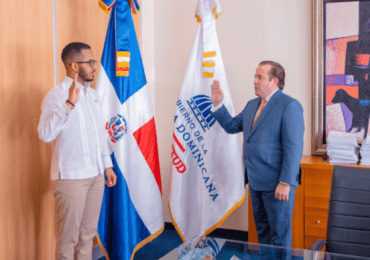 Juramentan al nuevo ministro de la Juventud,  Rafael Féliz