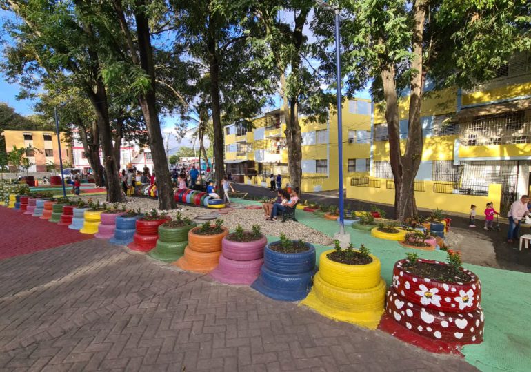 Alcaldía Santiago construye un parque ecológico infantil en sector La Joya