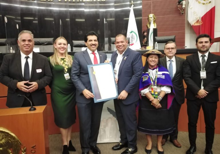 Reconocen alcalde Carlos Guzmán entre mejores gobernantes de América Latina y el Caribe