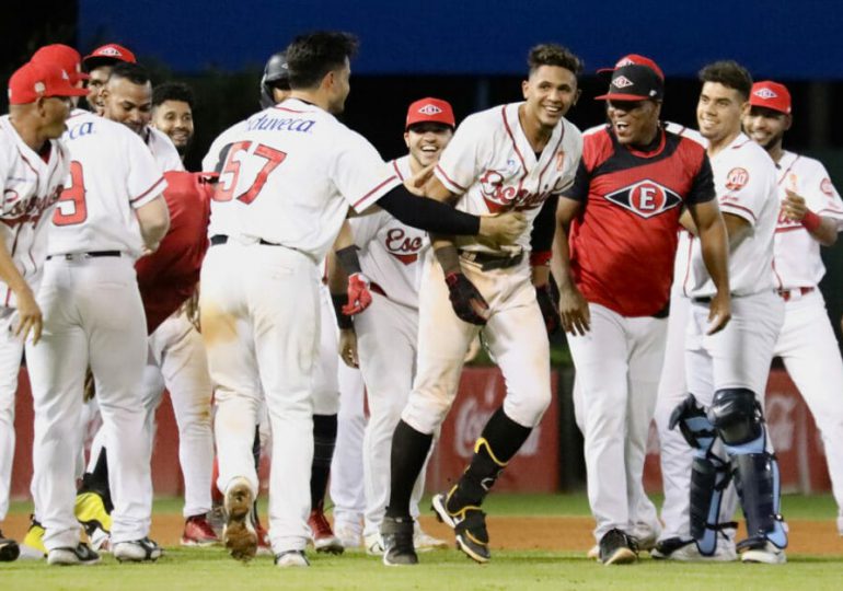 Escogido deja en el terreno a los Gigantes