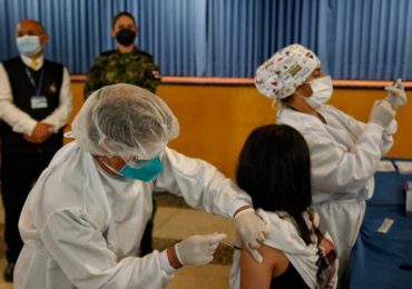 Colombia detecta primeros tres casos de variante ómicron de covid-19