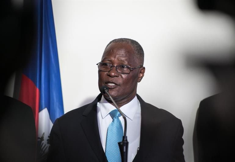 Expresidente Privert lamenta sombría Navidad por crisis en Haití