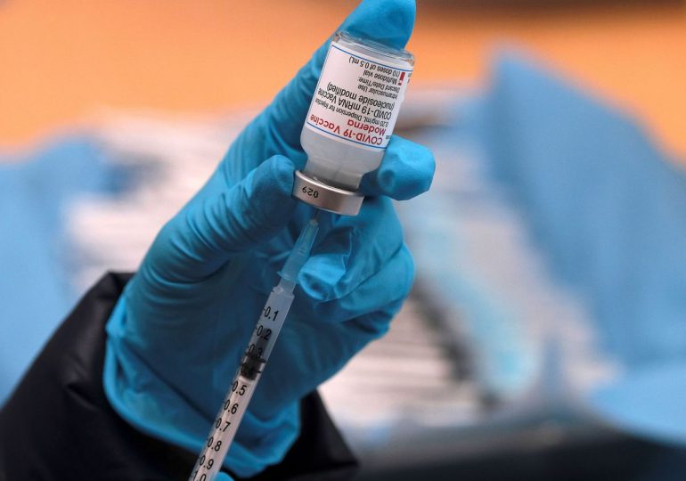 OMS: "No hay razón" para dudar de la protección de vacunas ante ómicron
