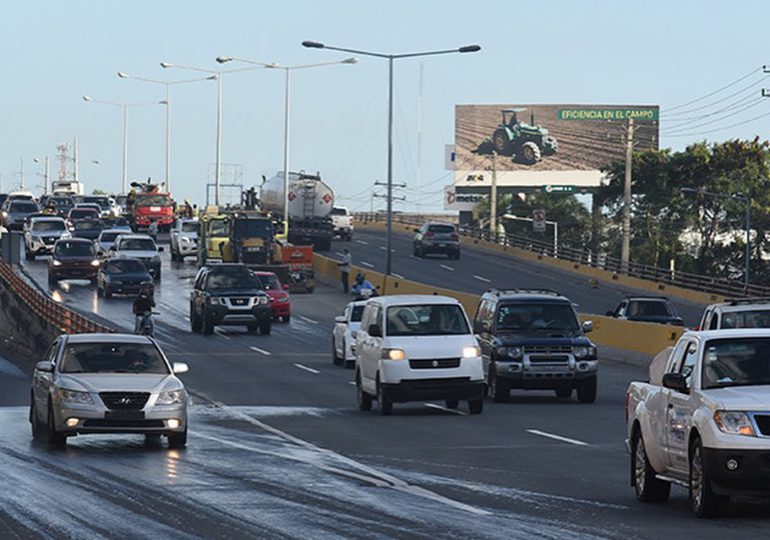 Anuncian cierre de carril de elevado del Km 12 de la autopista Duarte, este sábado