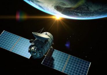 China acusa a EEUU de "amenaza grave" a estación espacial por riesgo de colisión con satélites