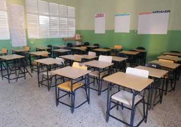 VIDEO | En segundo día de clases, las aulas lucen totalmente vacías en escuelas