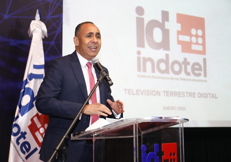 Indotel se reúne con propietarios de canales de televisión