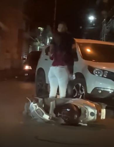 Vídeo| PN allana casa de hombre que golpeó mujer en Bani y la dejó tirada en la calle