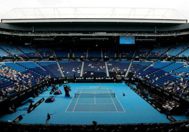 Comienza Open de Australia después de drama de Djokovic