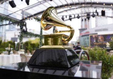Ceremonia de los Grammy es pospuesta por variante ómicron