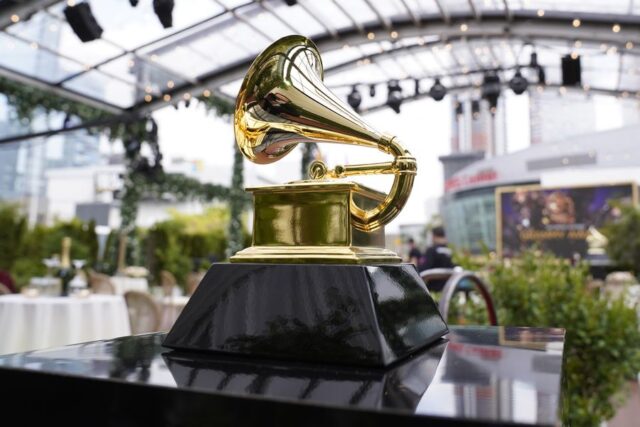 Ceremonia de los Grammy es pospuesta por variante ómicron