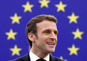 Macron pide integrar protección medioambiental y aborto en Carta de derechos fundamentales de la Unión Europea