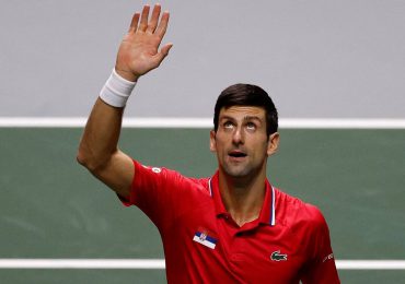 Australia acepta postergar la expulsión del tenista serbio Novak Djokovic