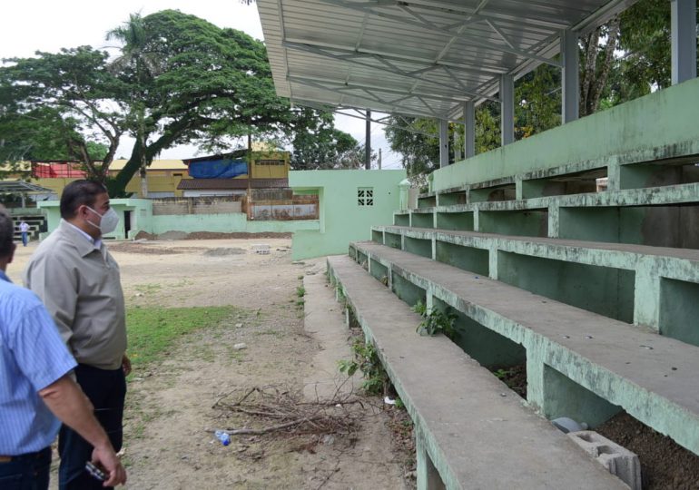 Ejecutan programa de rescate de instalaciones deportivas en provincia Duarte