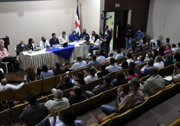 Director del INAPA se reúne y escucha necesidades de representantes de Santiago y Línea Noroeste