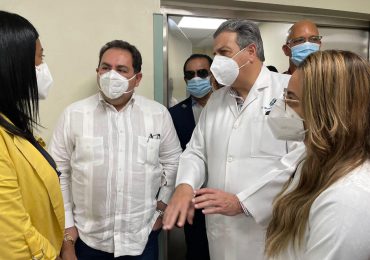 Hospital Infantil Arturo Grullón recibe al director del SNS