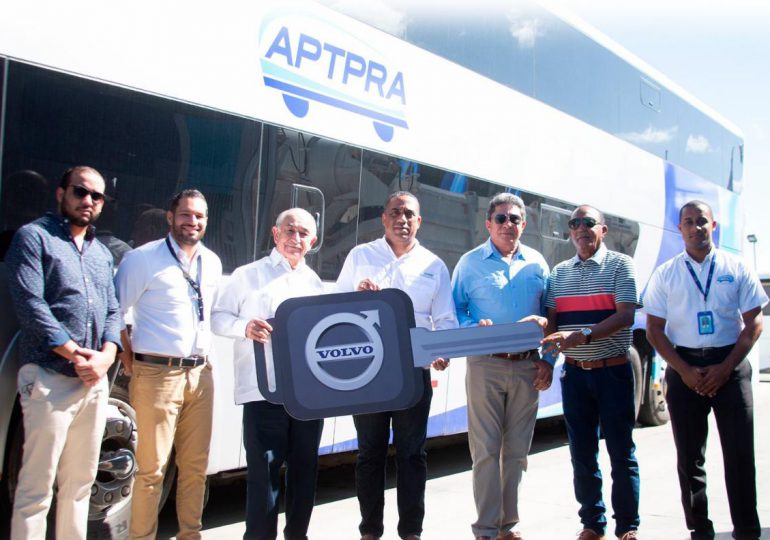 Llegan 10 nuevas unidades de autobuses al Grupo APTPRA