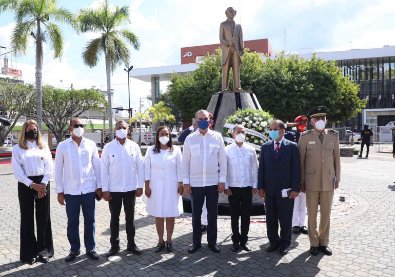 Presidente Abinader participa en actos por 209 aniversario natalicio Juan Pablo Duarte