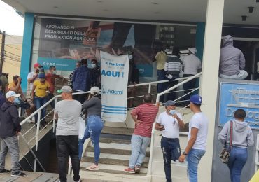 Jarabacoenses denuncian no pudieron renovar sus marbetes por negligencia de DGII