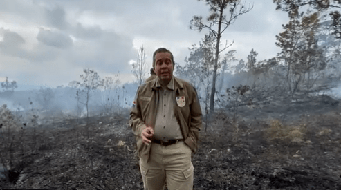 Medio Ambiente reitera  responsables de incendios en Sierra de Bahoruco serán sometidos a la justicia