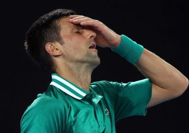 Djokovic nuevamente detenido a dos días del Open de Australia