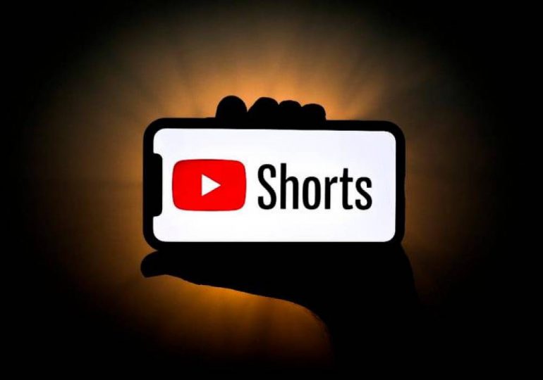 Shorts, el "TikTok de YouTube", se llena de contenidos robados y estafas