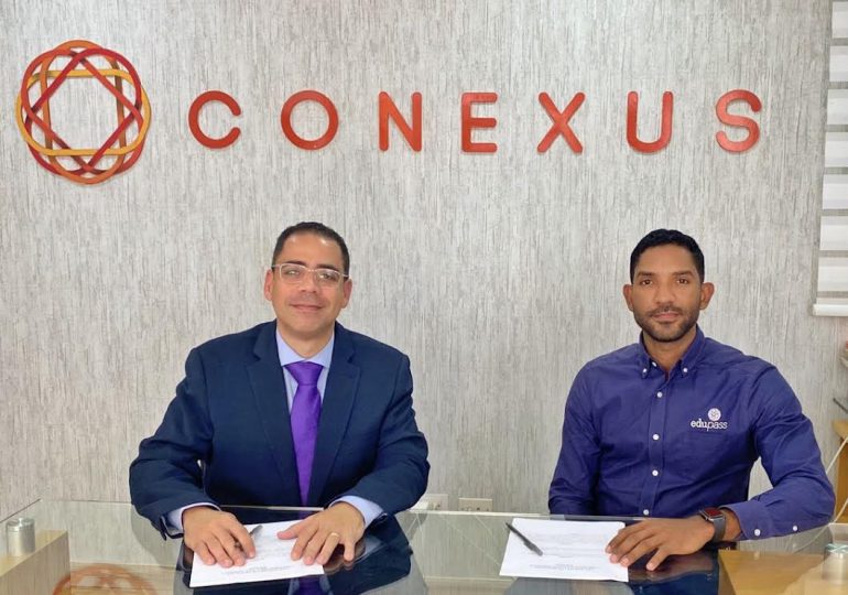 Conexus firma convenio con Global Edupass