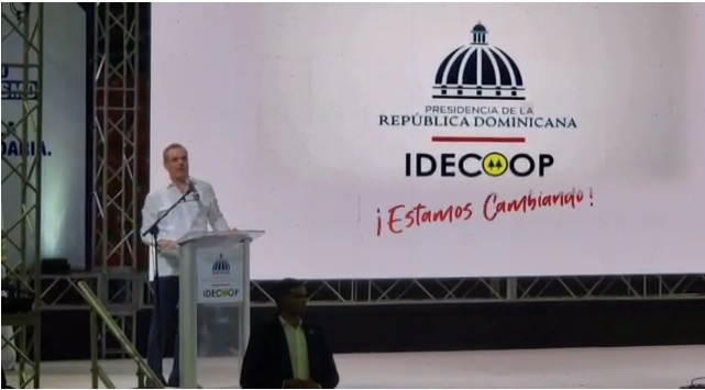 VIDEO | IDECOOP y Poder Ejecutivo entregan 808 certificados de incorporación a nuevas cooperativas