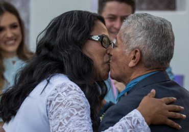 "Acepto": 33 años de amores y una boda colectiva el Día de San Valentín en Venezuela