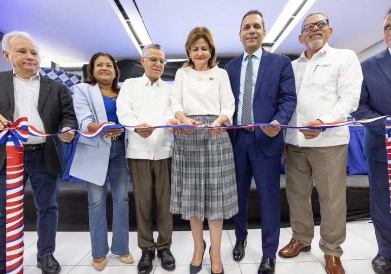 Raquel Peña encabeza inauguración extensión ITLA en Santo Domingo Este