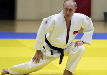 Federación Internacional de Judo suspende a Putin como presidente honorífico