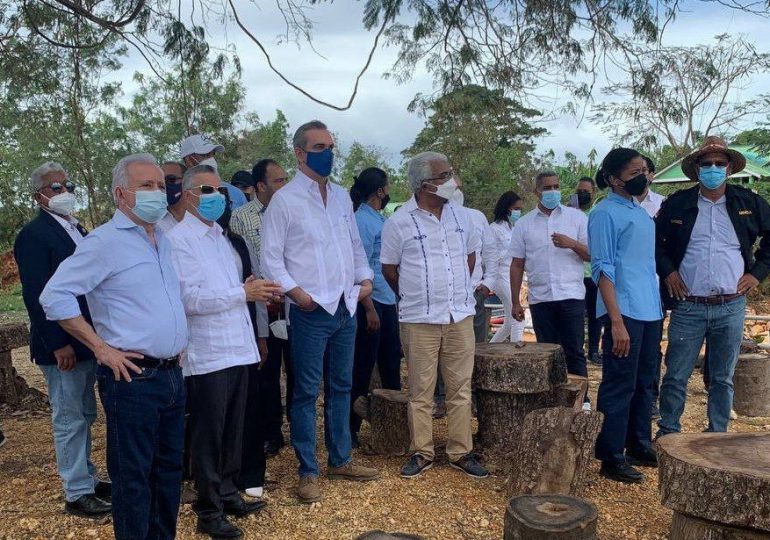 Abinader supervisa creación de parque Ecológico Urbano de Santo Domingo Este