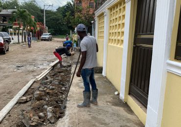 Residentes en Palacio de Engombe esperanzados en que Alcaldía SDO continúe trabajos de calles y aceras