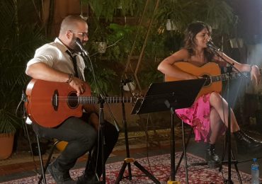 Techy Fatule realiza concierto acústico en Día del Amor y la Amistad