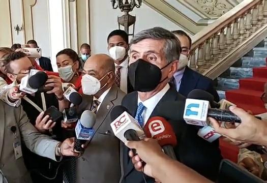 VIDEO | Presidente TC de España dice se debe tener claro "qué, porqué y para qué se modifica una Constitución"