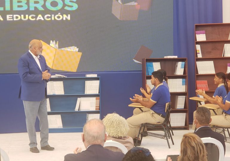 VIDEO | Minerd entrega más de 9 millones de libros de niveles inicial y primaria