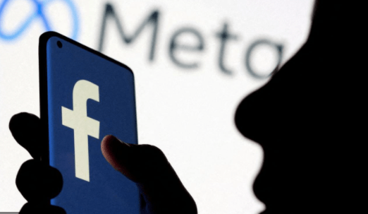 Ucranianos pueden bloquear sus cuentas de Facebook tras temores por "listas de la muerte"