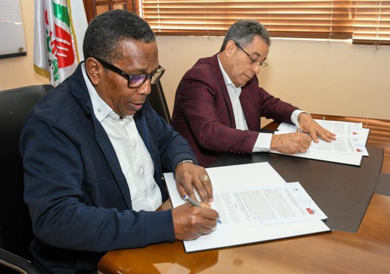 Comedores Económicos y DGDC firman acuerdo interinstitucional en beneficio comunidades pobres